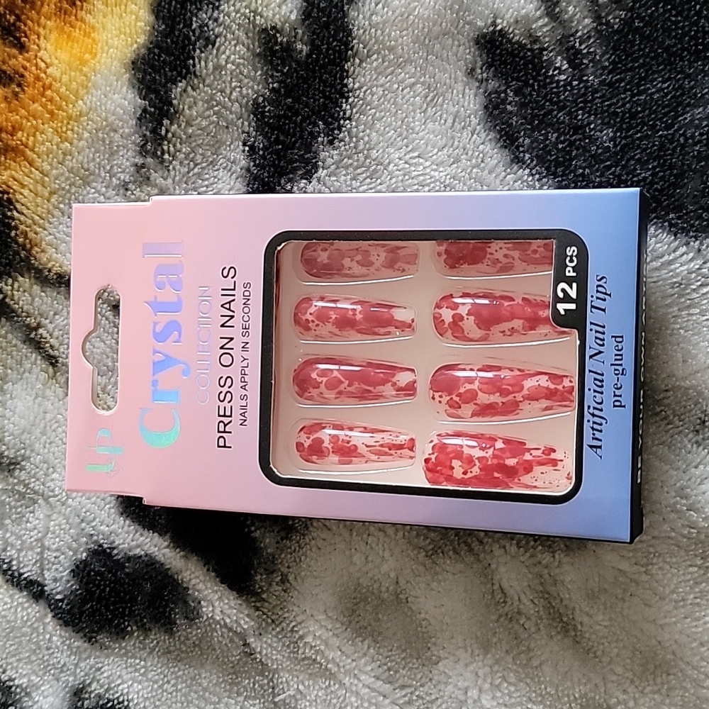 Red Marble Print Press On Nails 12 Count